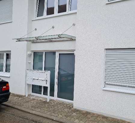 Stilvolle, neuwertige 4-Raum-Wohnung mit gehobener Innenausstattung mit Balkon in Germersheim