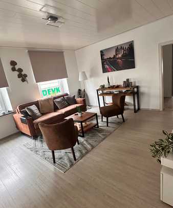 Stilvolle 3-Raum-Wohnung mit Balkon und EBK in Brüggen