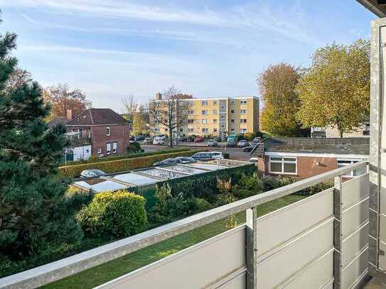 Helle 2-Zimmer-Wohnung mit Loggia!