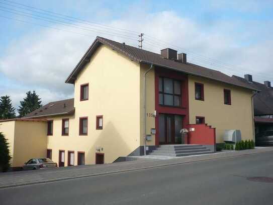 Schöne sechs Zimmer Wohnung in Birkenfeld (Kreis), Hoppstädten-Weiersbach