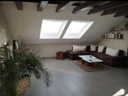 Modernisierte 3-Zimmer-Dachgeschosswohnung mit Balkon, EBK, Sauna und Garage in Korschenbroich-Pesch