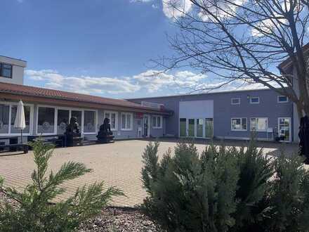 Gewerbeimmobilien/Büro/Ausstellung