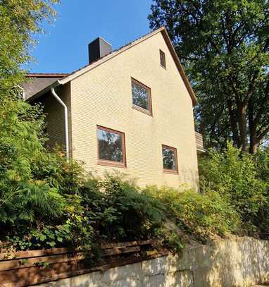 Sonniges 2-Familien-Haus in bevorzugter Lage HH-Eißendorf