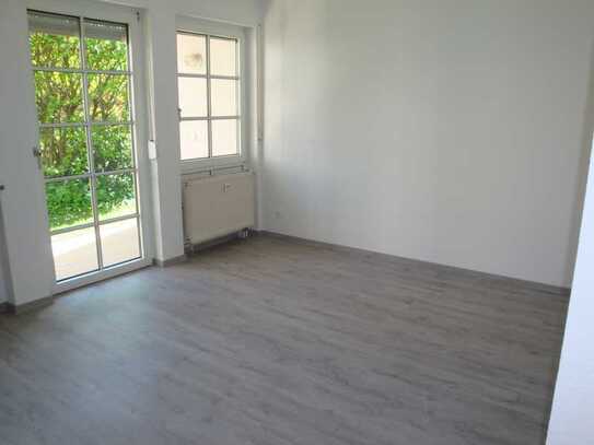 Ruhig gelegene 1-Zi.-Wohnung mit Terrasse, Einbauküche, Wfl. ca. 41 m²