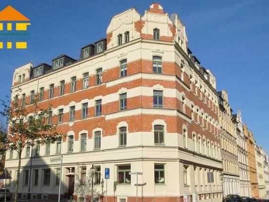 *Wohnen in ruhiger Nebenstraße in Schlosschemnitz mit Balkon & Einbauküche - unweit vom Klinikum*