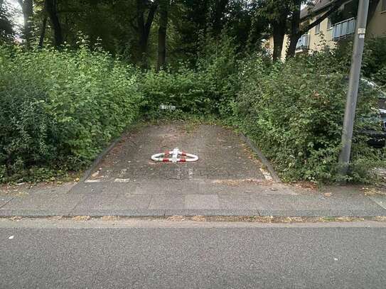 Stellplatz ist in Porz-Gremberghoven. ( Cheruskerstr Ecke Im Brücherfeld )