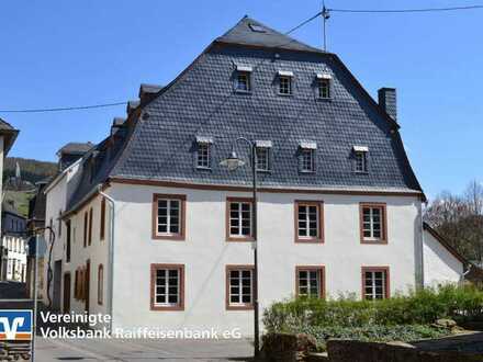 Direkt an der Mosel - Ferienhaus mit sechs Nostalgiewohnungen