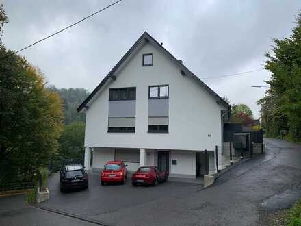 Exklusive klimatisierte Neubau- Masionettewohnung mit hochwertiger Küche und Loggia