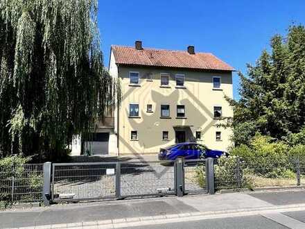 *Zweifamilienhaus mit großen Garten in ruhiger Lage!*