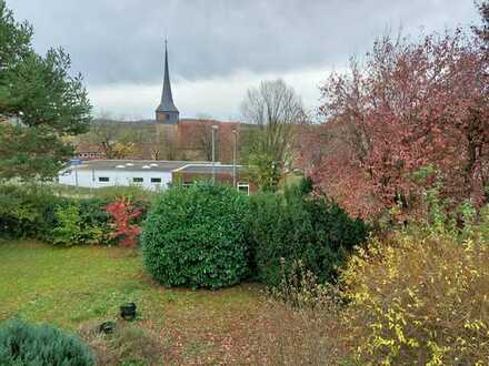 Obersulm-Sülzbach, Doppelhaushälfte in der Nähe der Stadtbahn, gewachsenes Wohngebiet