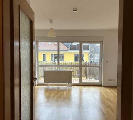 Ansprechende 1-Zimmer-Wohnung mit gehobener Innenausstattung und großem Balkon in Halle