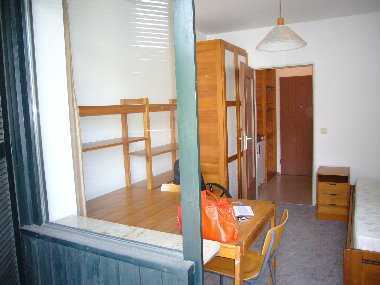 Möbliertes 1 Zi.-App. mit Balkon in Rgbg. Süd/Ost günstig gelegen zur Uni und St. Josef Krankenhaus