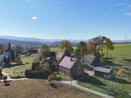 Großes, teils top saniertes Bauernhaus mit viel Ausbaupotential & 7.062 m² Grundstück in Elterlein