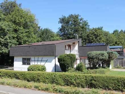 Vielseitig nutzbares 1 1/2-Familienhaus in wunderschöner Lage mit pfiffigen Details