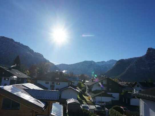 Stilvoll Wohnen in Oberammergau!!Großzügiges Einfamilienhaus in ruhiger und sonniger Lage