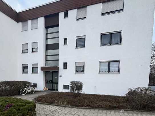 3-Zimmer -EG-Wohnung mit Balkon und Einbauküche in Ergolding