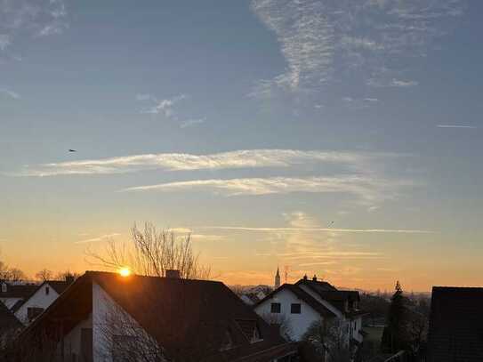 Sonnige 4,5-Zimmer-DG-Wohnung mit Balkon in Weissenhorn