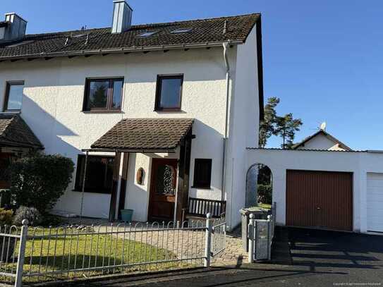 Besser geht es kaum ! Das junge Familienhaus, nur 500 Meter zum Freizeitvergnügen am Dechsendorfer