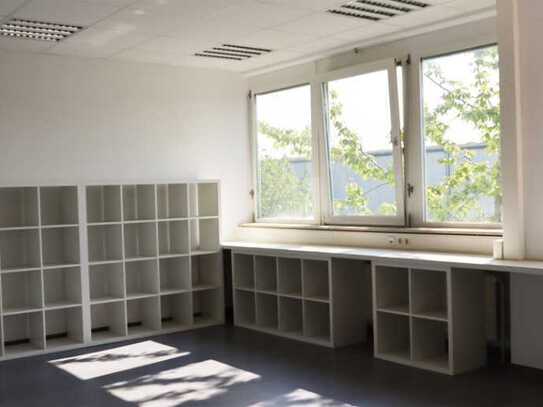 Teilmöbliertes Büro am Moosfeld, 45 m², optional mit Tiefgarage - All-in-Miete