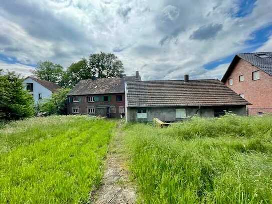 Naturliebhaber ! Traumhafte Lage für den Neubau von ein/zwei Häusern oder umfangreicher Sanierung