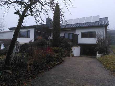 Große Wohnung in Zweifamilienhaus mit schönem Garten in ruhiger, zentraler Lage in Dornstadt