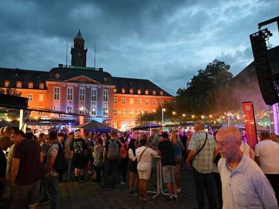 Exklusive, gepflegte 2-Raum-Wohnung mit Balkon und EBK in Herne