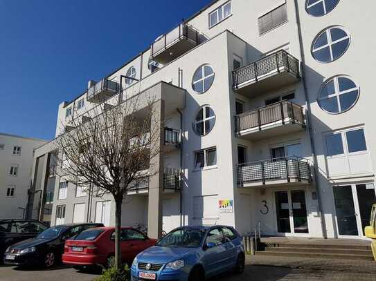 Renovierte 1-Zi.-Wohnung mit Balkon und Küchenzeile