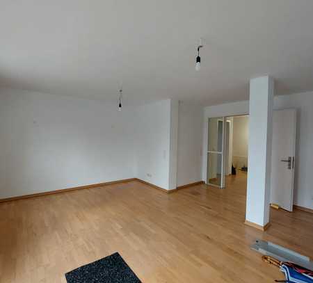 AMBIENT LIVING: 3 Zimmerwohnung am Stadtwald!