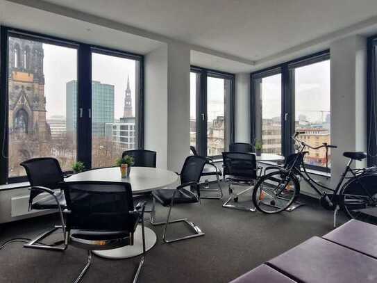 Topgeschoss mit 120 m² Dachterrasse (50%) mieten! Blick auf Elphi und Michel vom Büro.