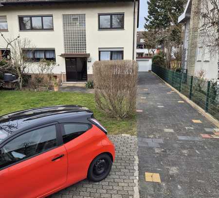 Stilvolle 4-Zimmer-Wohnung mit Balkon in Maintal