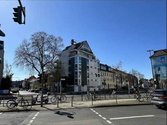 ruhiges Appartement mit Balkon in Lindenthal