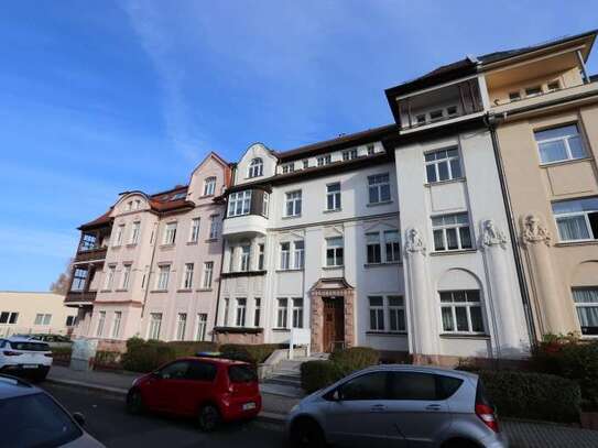 helle renovierte Dachgeschosswohnung mit Ausblick mieten