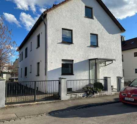 1.100.000 € - 305.68 m² - 14 Zi. Mehrfamilienhaus in Augsburg-Lechhausen