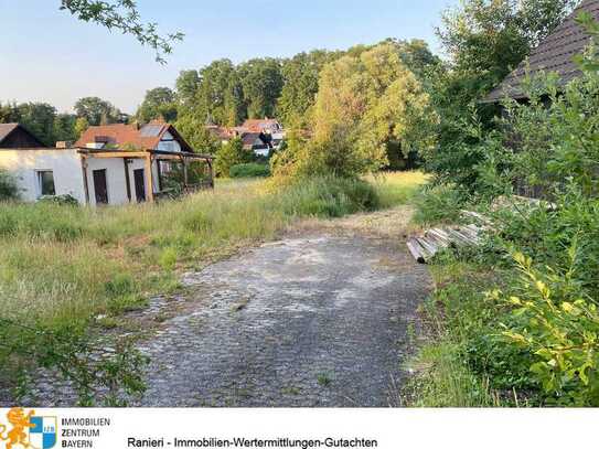 PROVISIONSFREI ! Großes Baugrundstück mit viel Garten & Weiher in Schwarzenbach (Grundstück A)