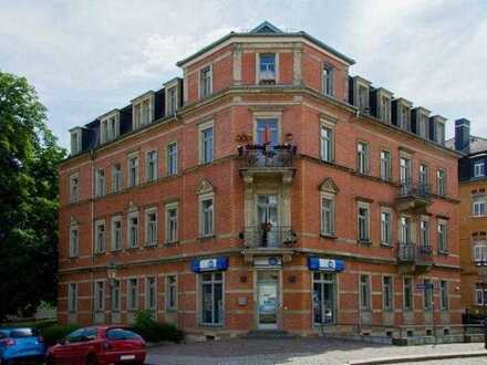 Schöne 2-Zimmer-Wohnung mit Balkon im charmanten Altbau!