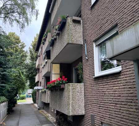 Ansprechende und gepflegte 2,5-Raum-EG-Wohnung mit geh. Innenausstattung mit Balkon in Gelsenkirchen