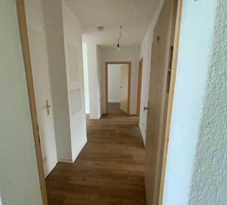 Heidenheim - renovierte 3-Zimmer-Wohnung mit Balkon