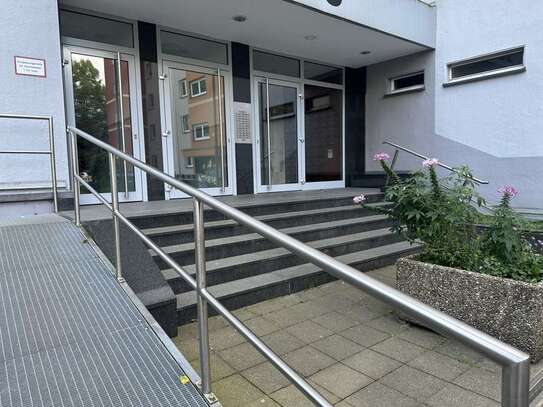 Erstbezug nach Sanierung: ansprechende 2,5-Zimmer-Wohnung mit Balkon in Essen