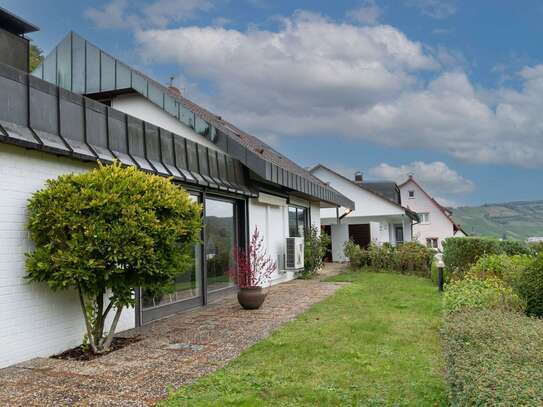 Traumhaftes Einfamilienhaus mit Wellnessoase und Blick über Niedernhall