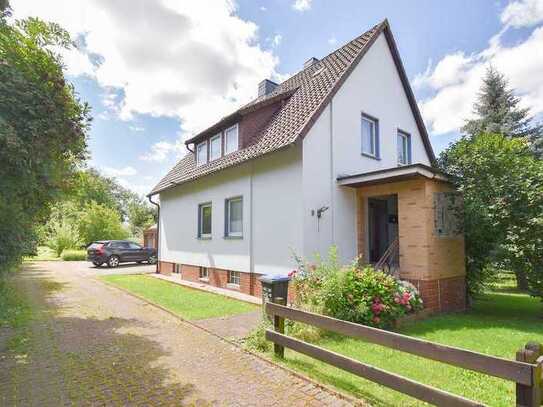 Sanierungsobjekt - Ein-bis Zweifamilienhaus in Bodenburg mit großem Garten!