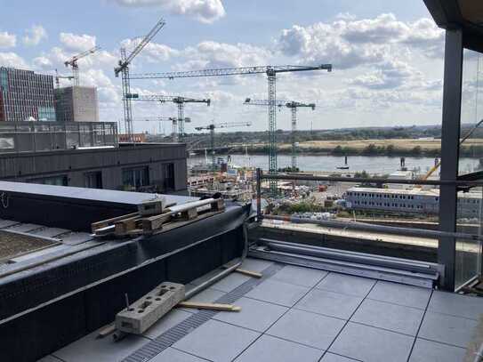 Erstbezug im höchsten Holzhochhaus Hamburgs mit Blick auf die Elbe