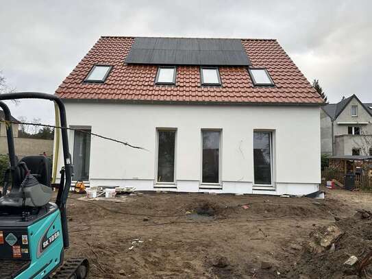 Erstbezug mit Balkon: Geschmackvolle 2-Raum-Maisonette-Wohnung in Langewahl