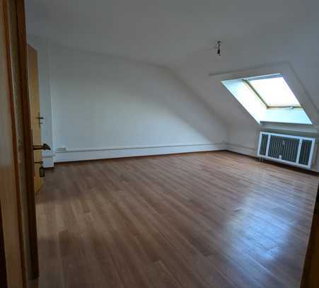 2 Zimmer Dachgeschosswohnung in Mannheim-Feudenheim