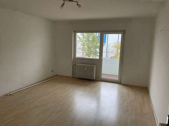 **Schöne 2-Zimmer-Wohnung mit Balkon in Obertshausen**