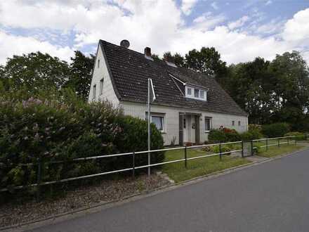 Kapitalanlage oder selber Wohnen! Vermietetes Wohnhaus in Geversdorf.