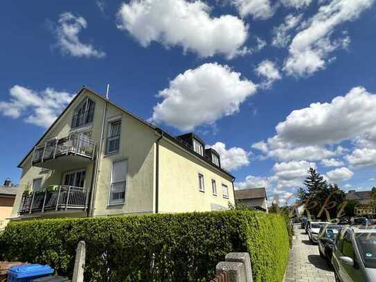 Wohntraum in ruhiger Lage: Große 2,5-Zimmer-Maisonette-Wohnung mit Galerie