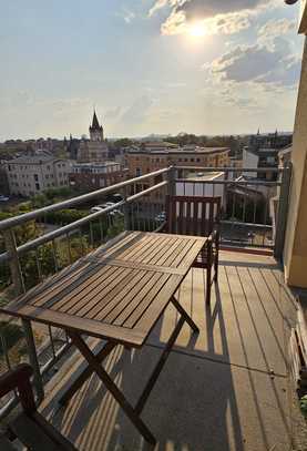 2-Zimmer-Dachgeschosswohnung mit Balkon in Halle