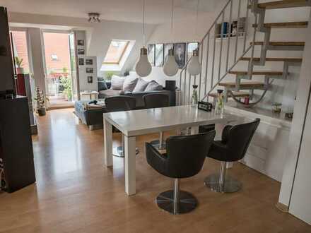 Exklusive, gepflegte 4-Zimmer-Maisonette-Wohnung mit Balkon und EBK in Stuttgart-Stammheim