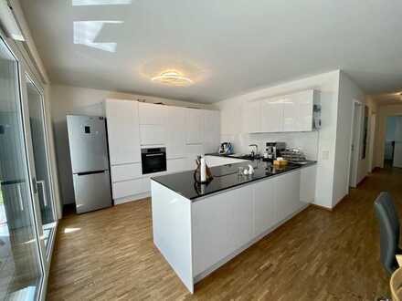 Moderne 3-Zimmer Wohnung im EG mit Gartenanteil