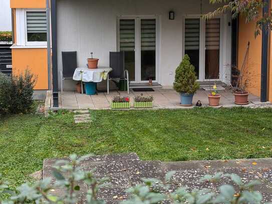 Sparsam+zukunftorientiertes Wohnen 3ZK 2Bäder, Garten, Terrasse, Aufzug, KFW-Effizienshaus 55!